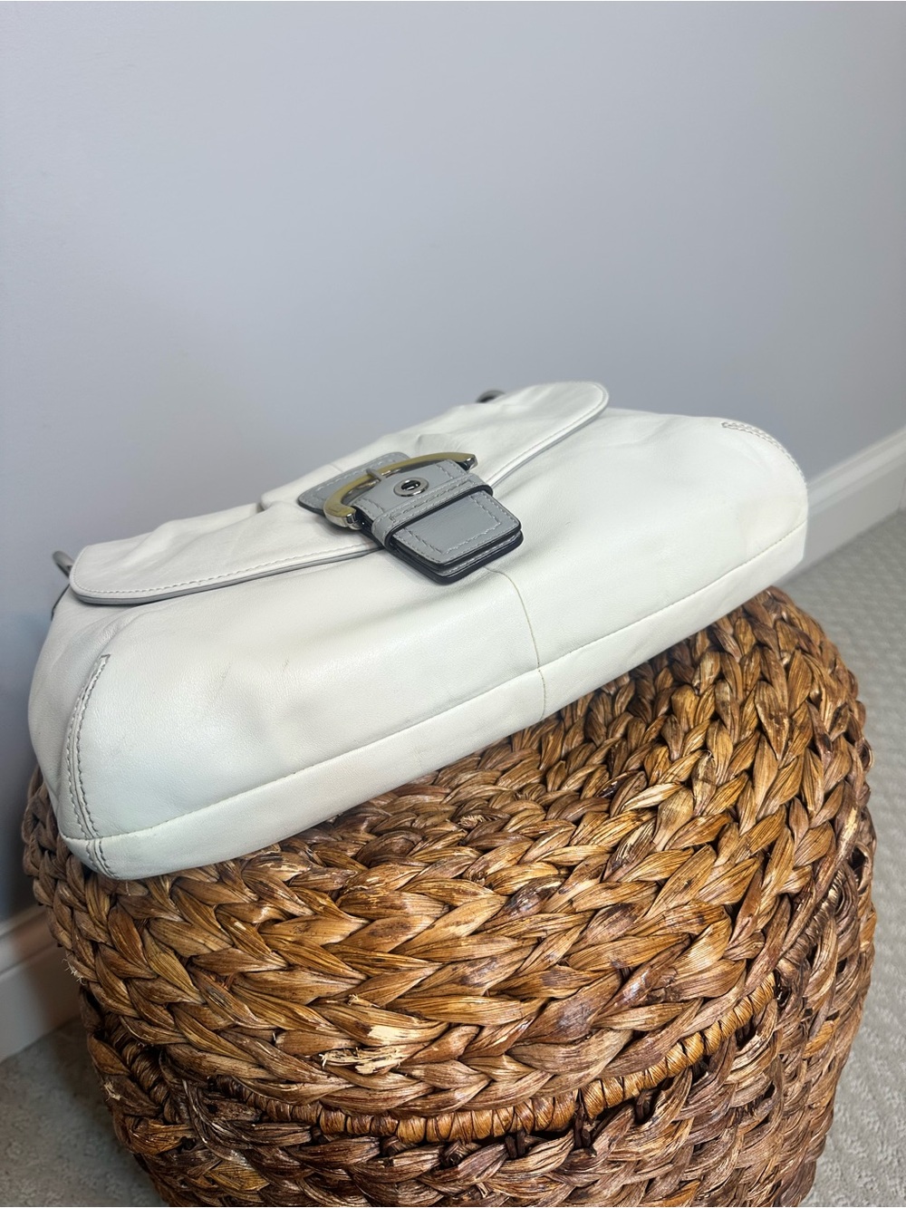 Coach Vintage leather soho White Grey Kristin Pleated Soho Hobo Buckle Bag Y2K - Picture 7 of 12